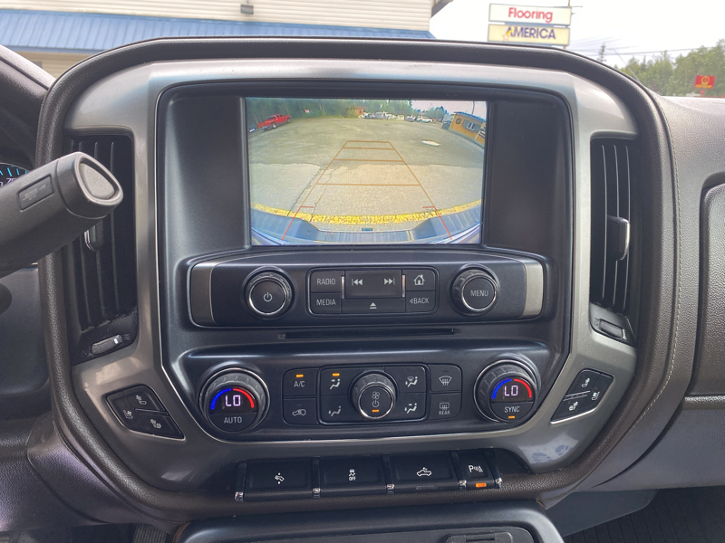 2018 Chevrolet Silverado 1500 LTZ - Photo 9